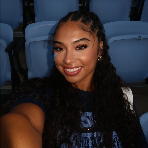 Meet your Posher, Brooklynn - Picture 5 of 9